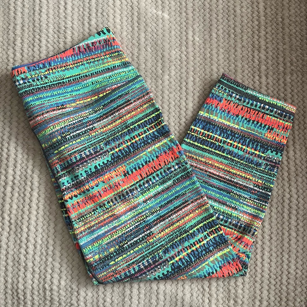 Victoria Sport Capri Leggings